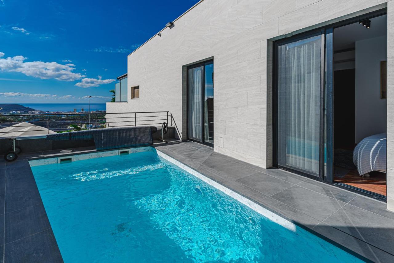 Laurel Villa With Heated Pool Адехе Екстериор снимка